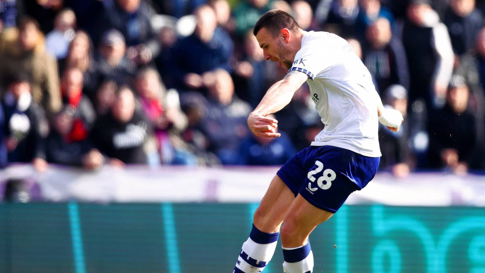 Preston North End facing Milutin Osmajic transfer dilemma - Amr Zedan takeover will prove key