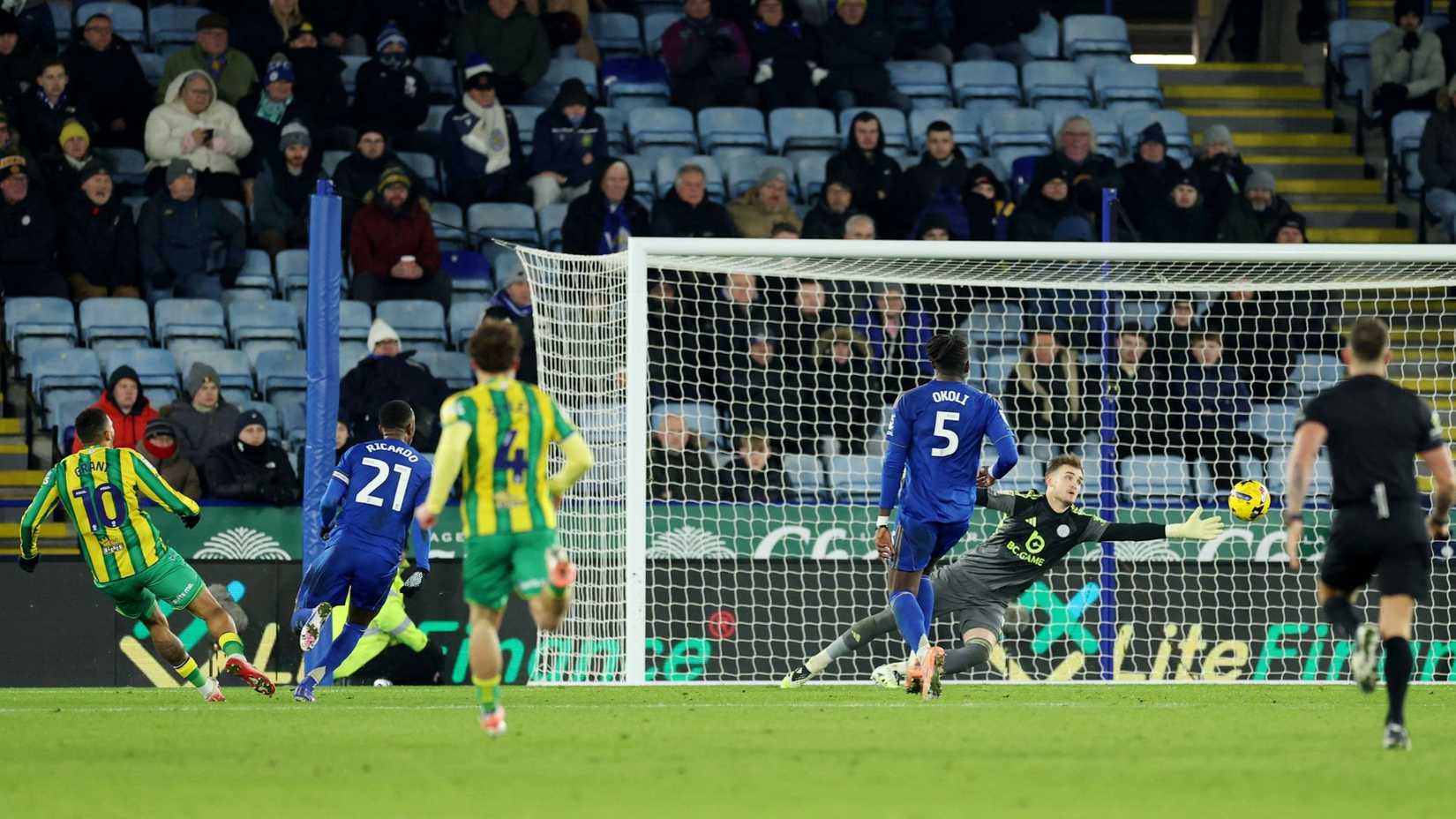 https://static0.footballleagueworldimages.com/wordpress/wp-content/uploads/2026/01/karlan-grant-s-goal-for-west-bromwich-albion-vs-leicester-city.jpg?q=49&fit=crop&w=825&dpr=2