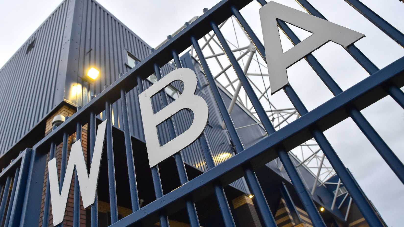 West Brom told to avoid Tony Mowbray - he made 'questionable choices'