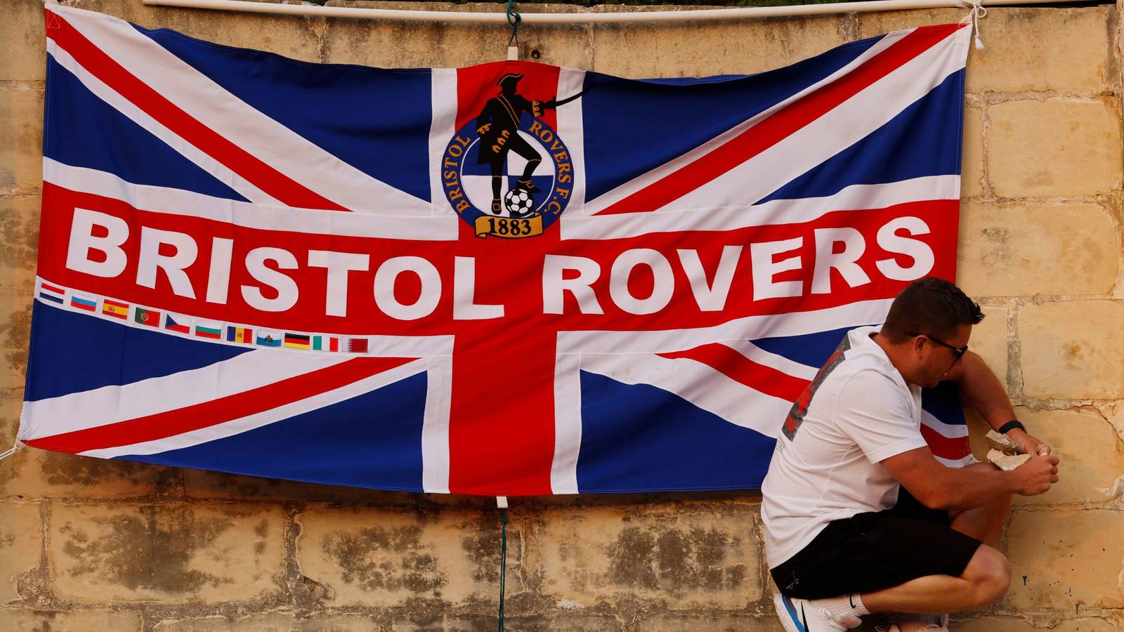 Red Rovers Flag Exclusive: Bristol Rovers and Gillingham in transfer hunt for ex ...