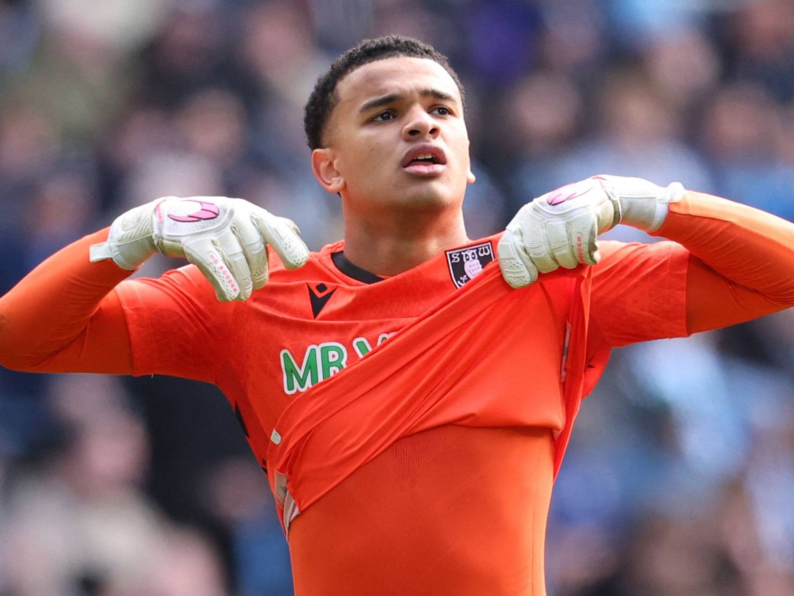 Pierce Charles to leave Sheffield Wednesday? New Man City transfer twist  emerges
