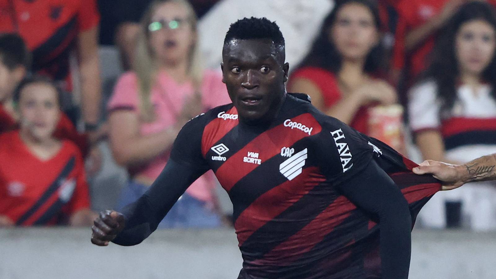 Bristol City and Watford in transfer battle for top-flight striker