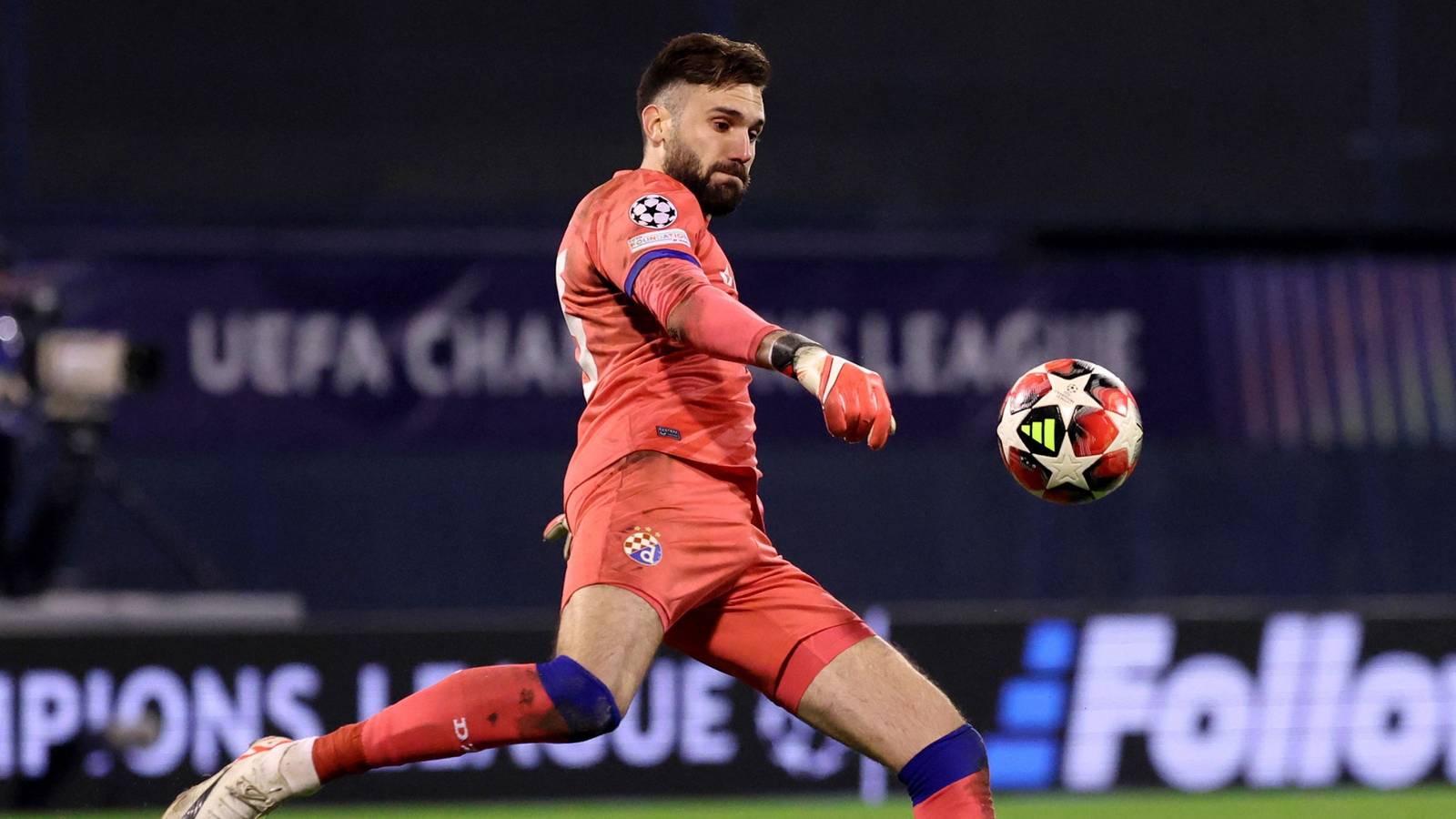'Sign him immediately!' - QPR backed to seal transfer for 27-year-old