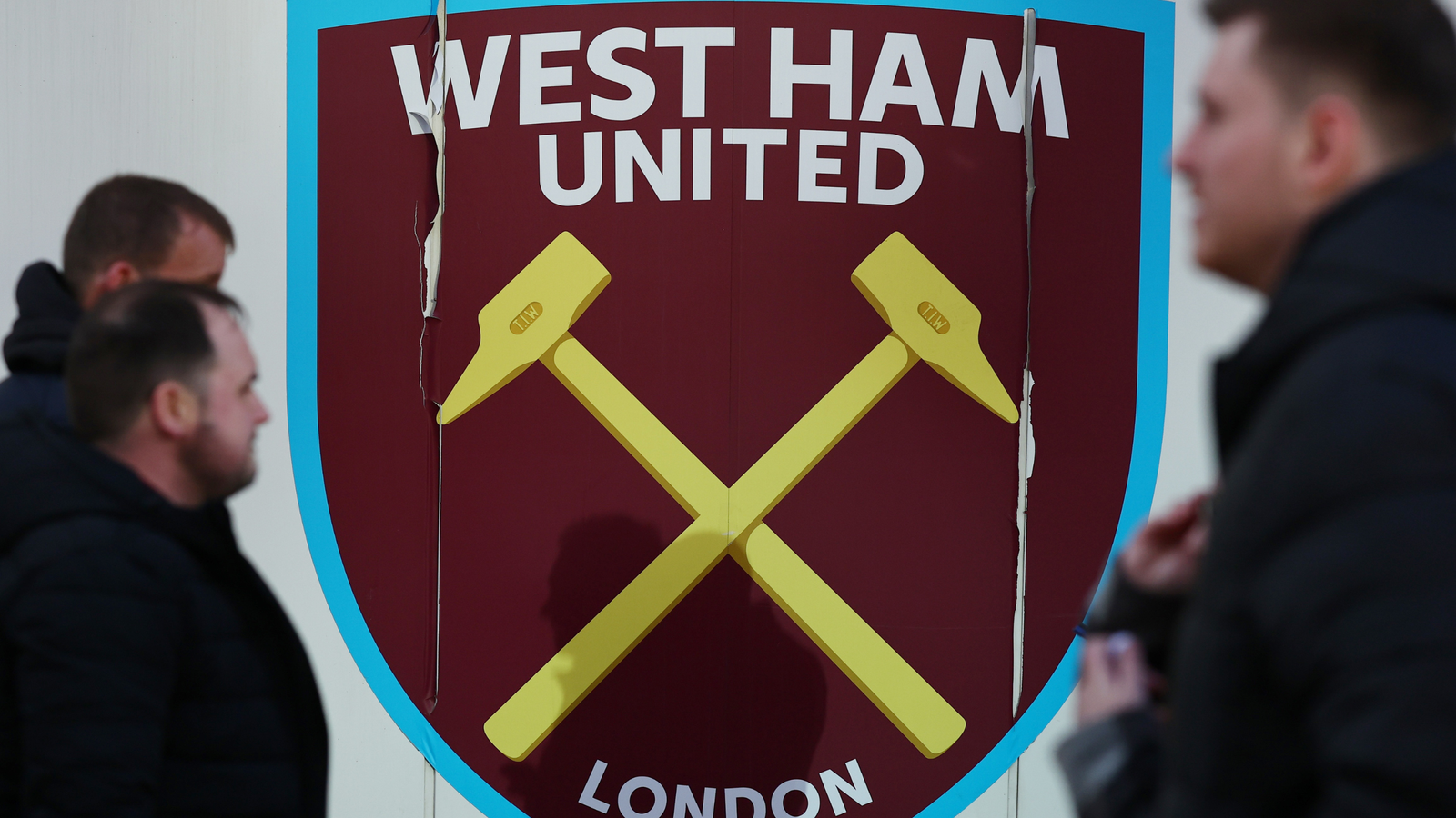 What AI thinks West Ham's new official crest could look like in 2028/29