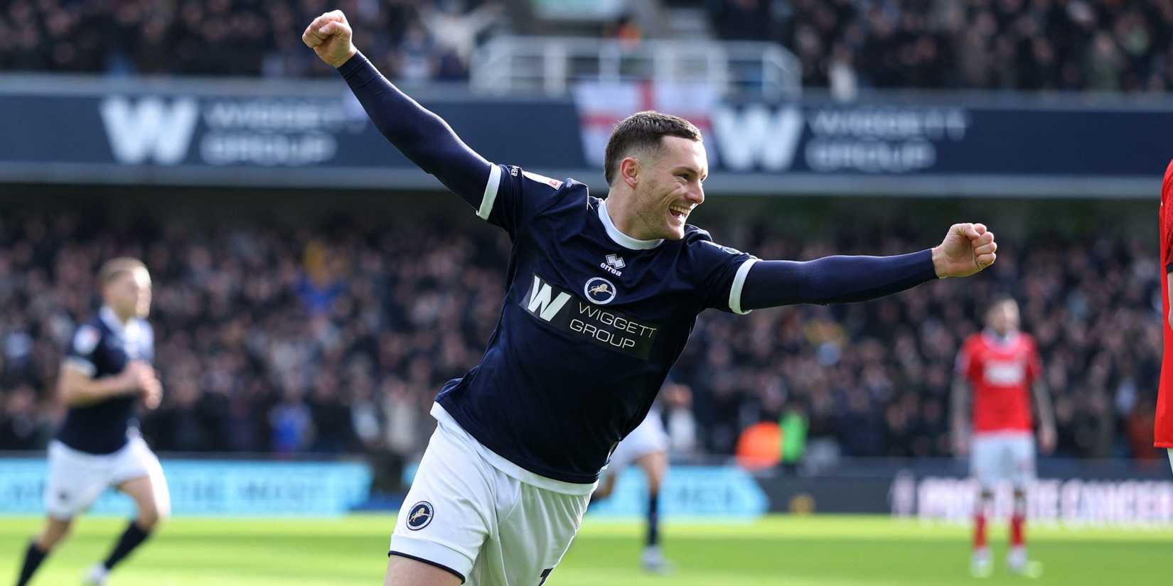 Pundit blames Millwall for Macaulay Langstaff issue after Salford City move
